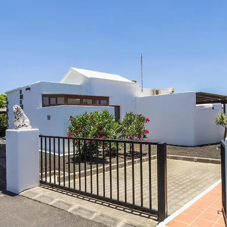 Elly Playa Blanca (Lanzarote)