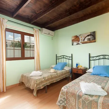 Elly Playa Blanca (Lanzarote)